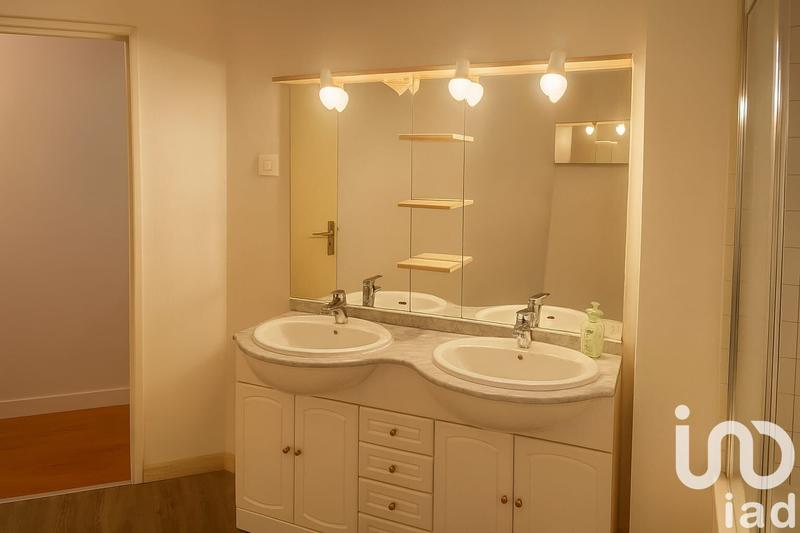 Appartement - 77 m² - 3 pièces