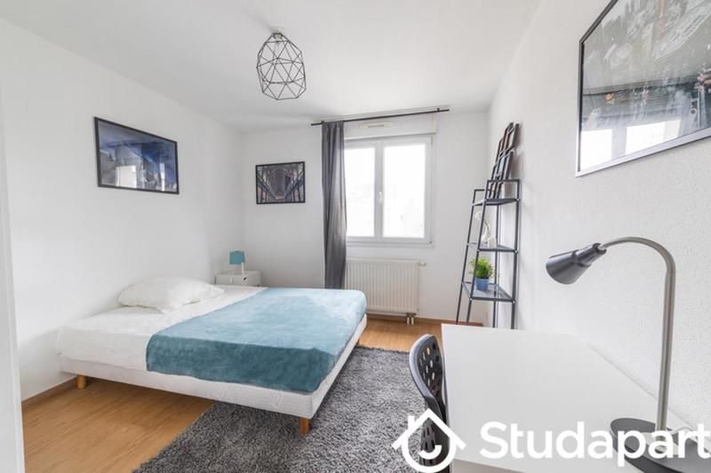 Chambre - 17 m² - 1 pièce