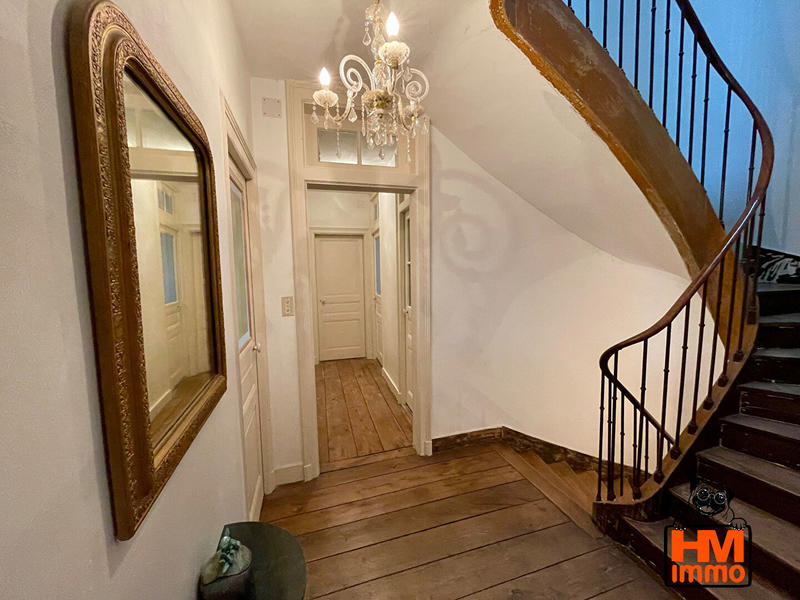 Maison de maîtres - 211 m² - 8 pièces