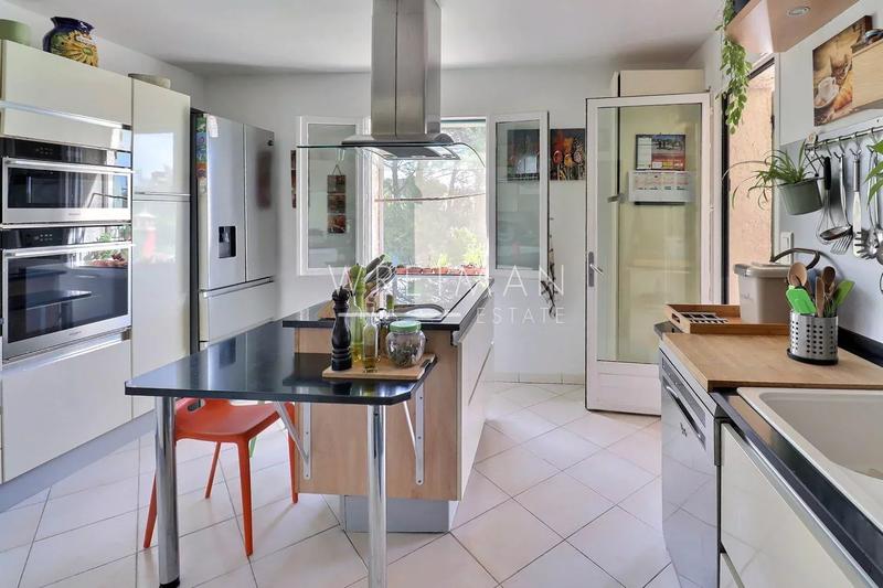 Villa - 136 m² - 5 pièces