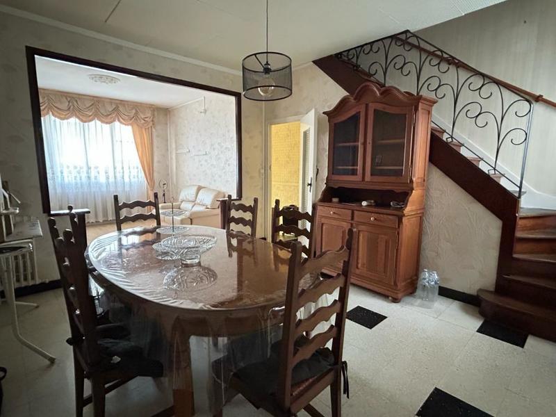 Maison - 90 m² - 3 pièces