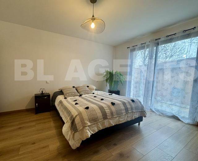 Maison traditionnelle - 178 m² - 6 pièces