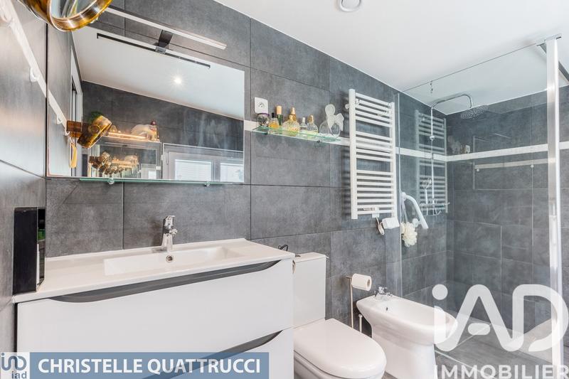 Maison - 85 m² - 5 pièces