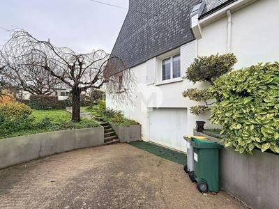 Maison - 97 m² - 5 pièces