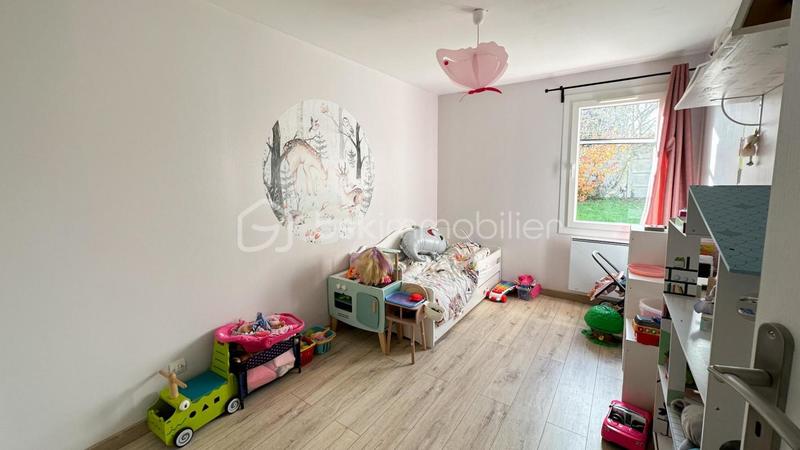 Maison traditionnelle - 147 m² - 7 pièces