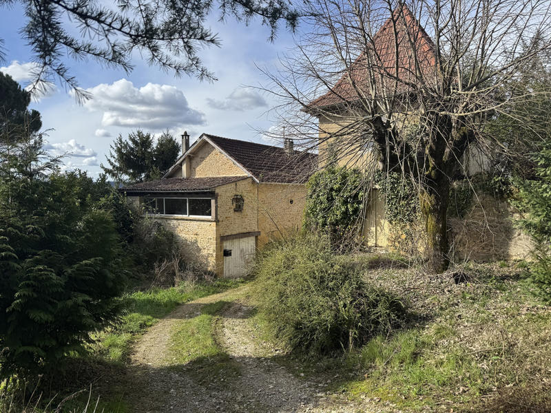Maison - 95 m² - 4 pièces
