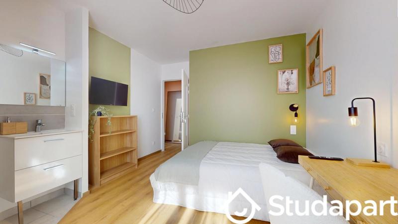 Chambre - 10 m² - 1 pièce