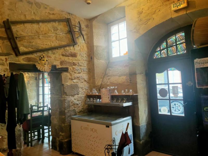 Fonds de commerce - 140 m²