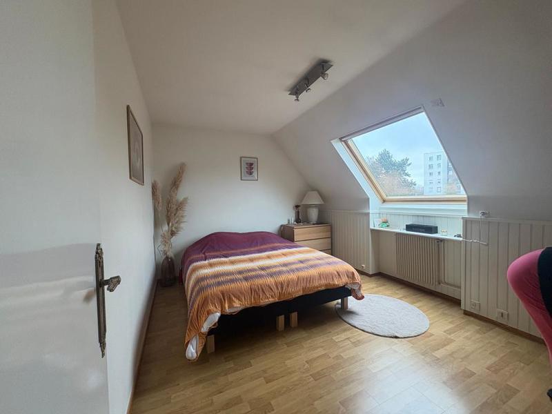 Pavillon - 93 m² - 4 pièces