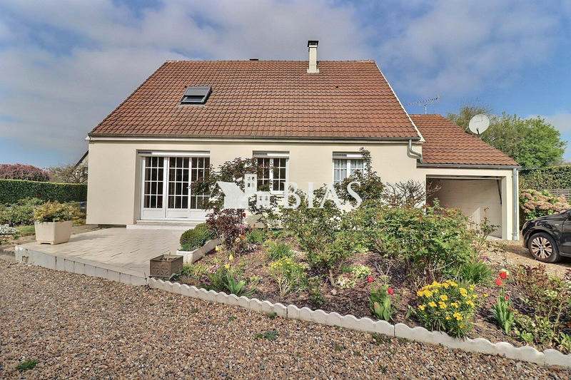 Maison - 104 m² - 5 pièces