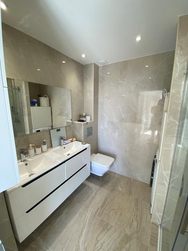 Appartement - 60 m² - 2 pièces