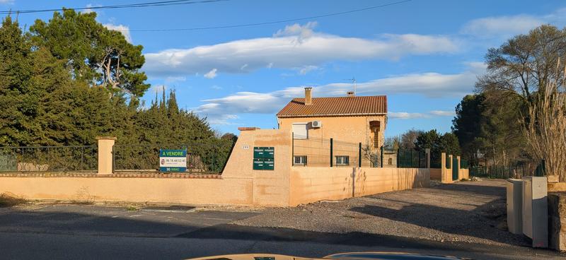 Terrain constructible - 619 m²