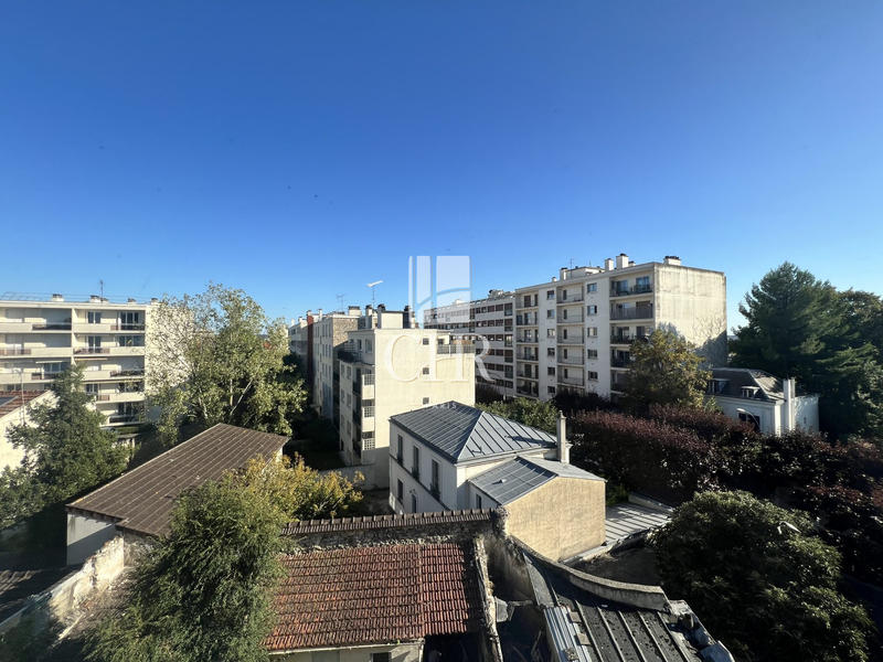 Appartement - 125 m² - 6 pièces