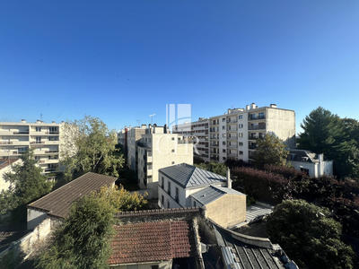 Appartement - 125 m² - 6 pièces