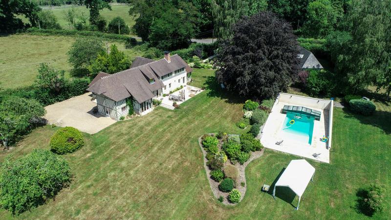 Maison ancienne - 238 m² - 10 pièces