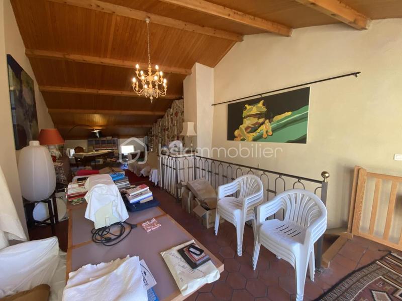 Maison - 200 m² - 5 pièces