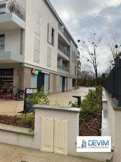 Local commercial - 179 m²