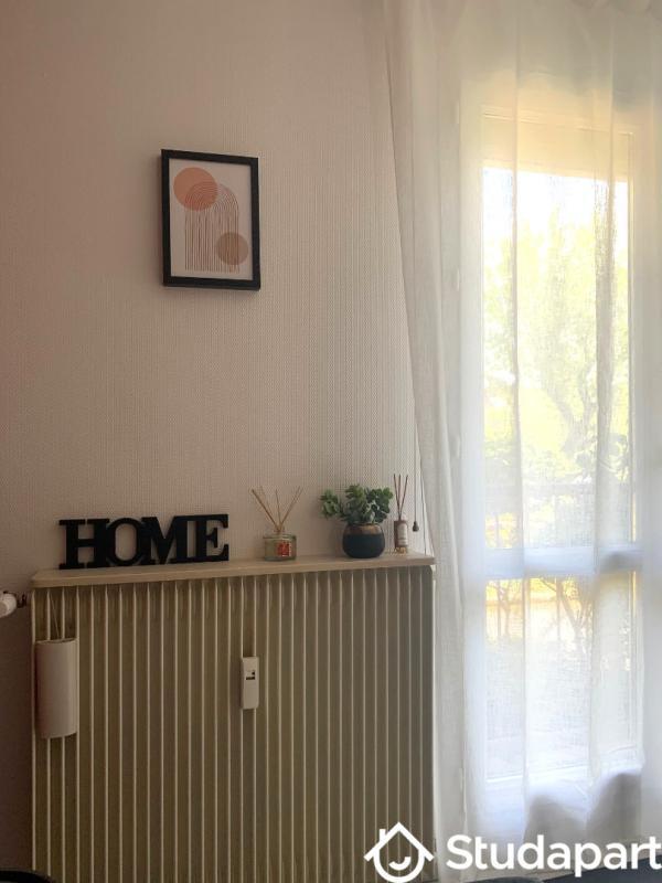 Chambre - 12 m² - 1 pièce