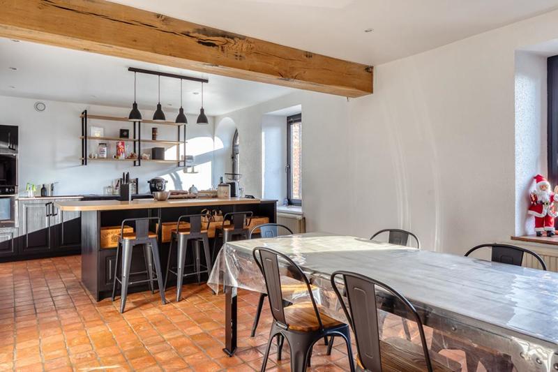 Maison - 281 m² - 12 pièces