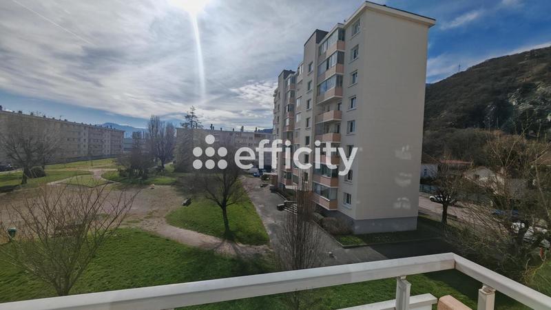 Appartement ancien - 53 m² - 3 pièces