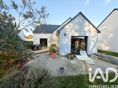 Maison - 161 m² - 6 pièces