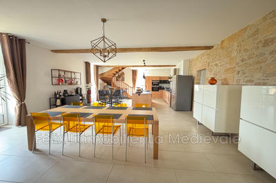 Demeure - 218 m² - 5 pièces