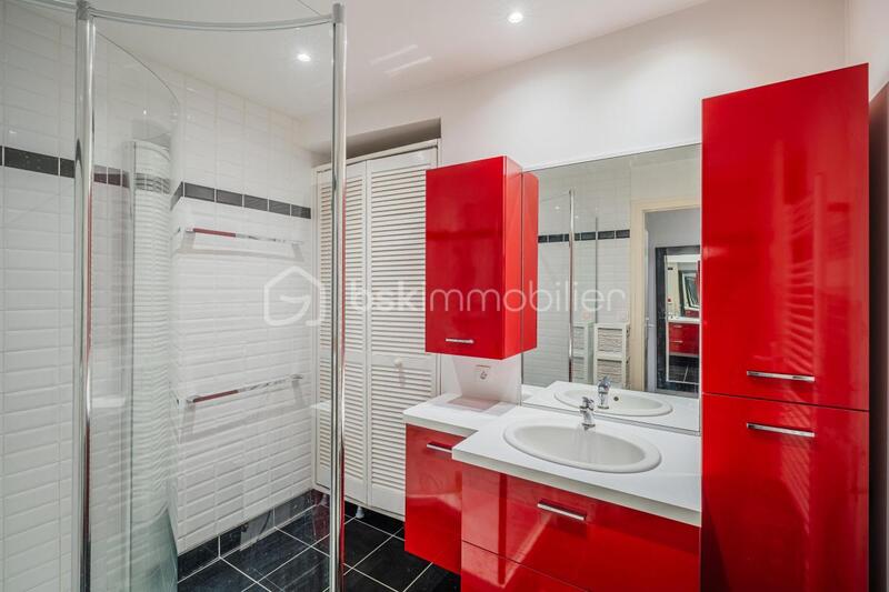 Appartement - 97 m² - 4 pièces