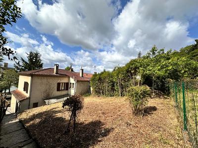 Maison - 142 m² - 7 pièces