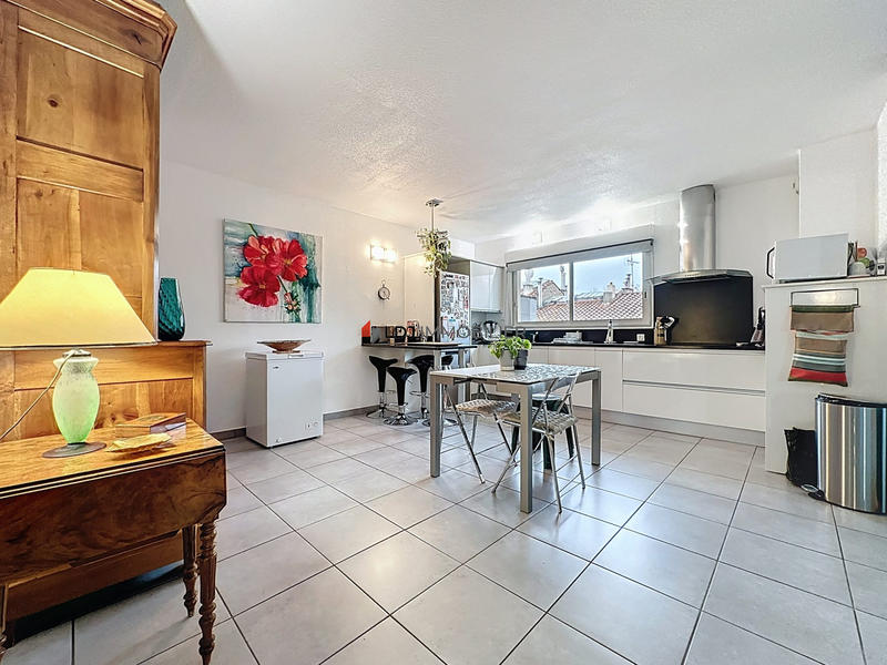 Appartement - 108 m² - 4 pièces