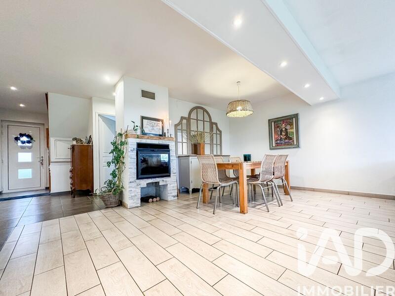 Maison - 140 m² - 5 pièces