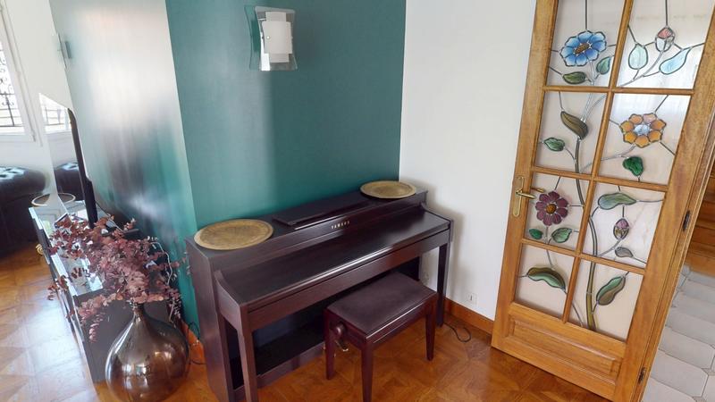 Maison - 180 m² - 6 pièces