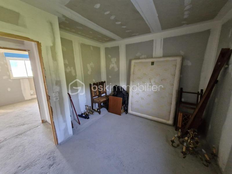 Maison traditionnelle - 100 m² - 4 pièces