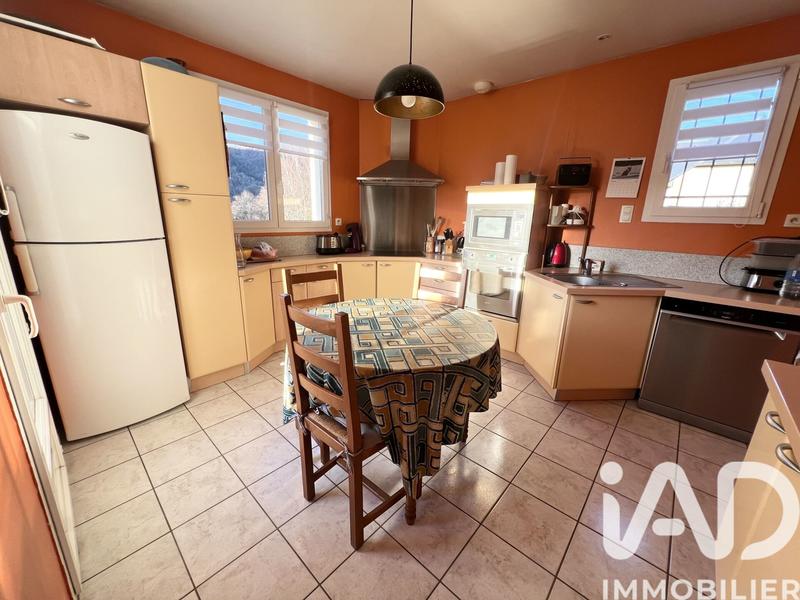 Maison - 121 m² - 4 pièces