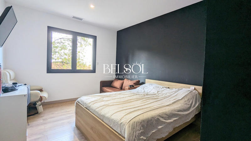 Maison - 263 m² - 6 pièces