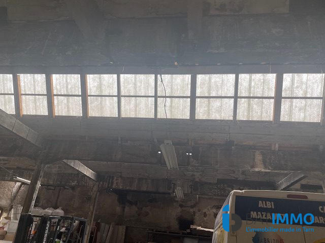 Immeuble - 1 800 m²