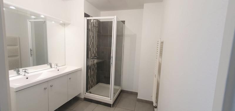 Appartement ancien - 71 m² - 3 pièces