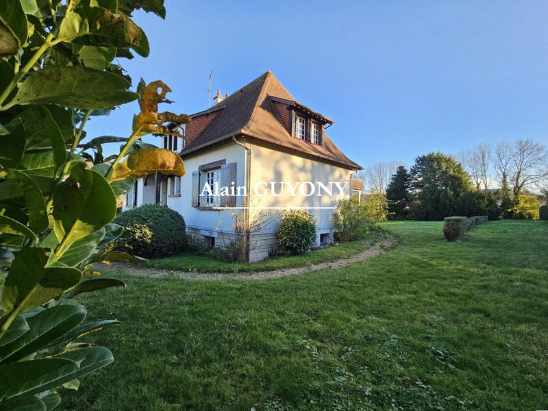 Maison traditionnelle - 144 m² - 5 pièces