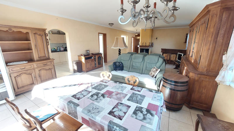 Maison - 140 m² - 5 pièces