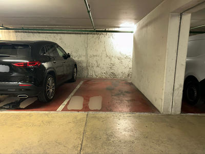 Parking / Garage - 12 m²