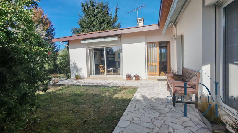 Maison - 140 m² - 4 pièces