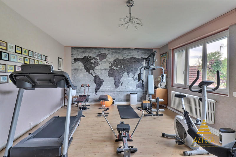 Maison - 321 m² - 7 pièces