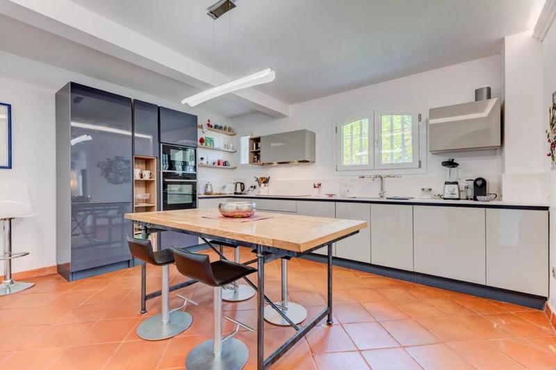 Villa - 137 m² - 5 pièces