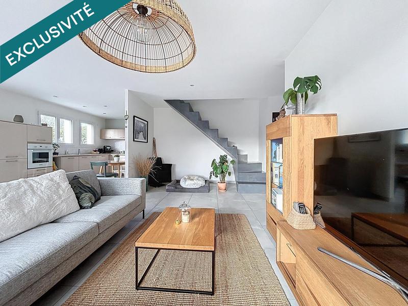 Maison - 105 m² - 4 pièces