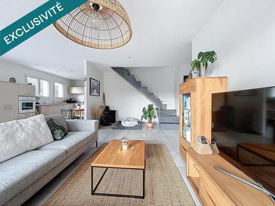 Maison - 105 m² - 4 pièces