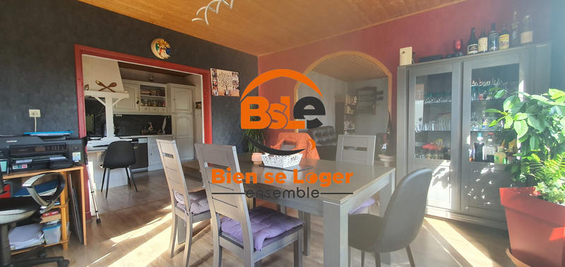 Maison - 235 m² - 12 pièces