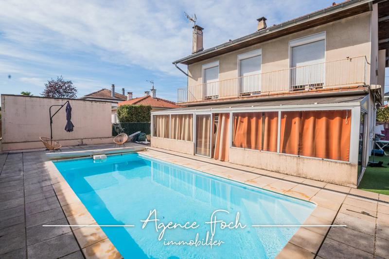 Maison - 138 m² - 6 pièces