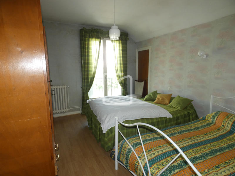 Maison - 120 m² - 8 pièces