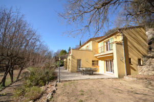 Propriété - 187 m² - 6 pièces