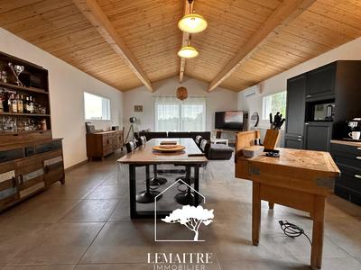 Maison - 105 m² - 4 pièces