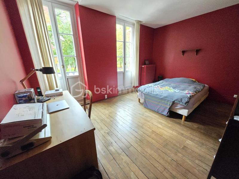 Maison de ville - 204 m² - 7 pièces